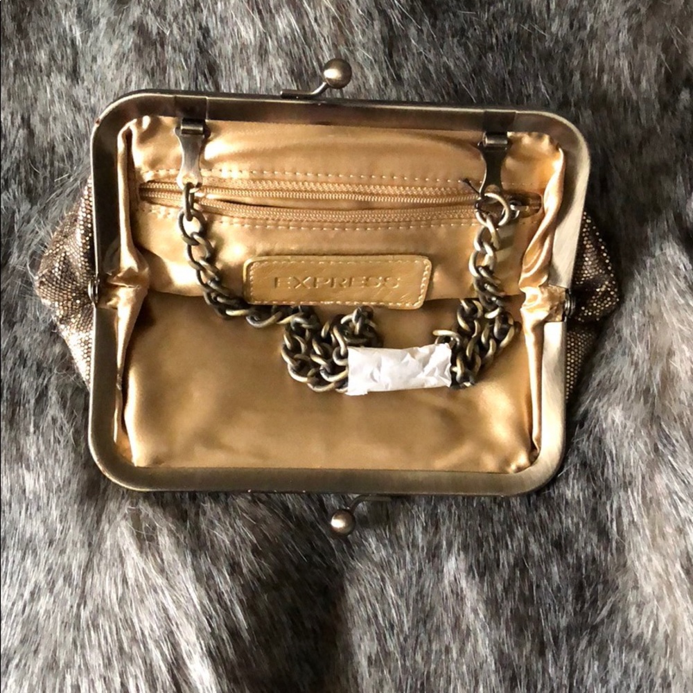 ‼️NEW Express Clutch - Picture 3 of 3
